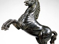 Bro 142 var  Bro 142, Steigendes Pferd von einem Brunnen, Hans Reisinger (um 1535-1604) (?) mit Marx Labenwolf d. J. (1561-1591) (?), Augsburg, letztes Drittel 16. Jahrhundert, Bronze, H. 32,3 cm : Tiere